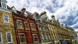 Umowa użyczenia lokalu mieszkalnego - co powinna zawierać?